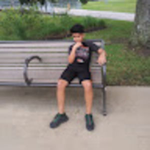 Meet your Posher, Dennis